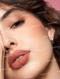 رژلب مات شیگلم Matte Allure رنگ Self-Made Babe