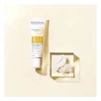 ضد آفتاب بیودرما AKN Mat پوست چرب SPF 30