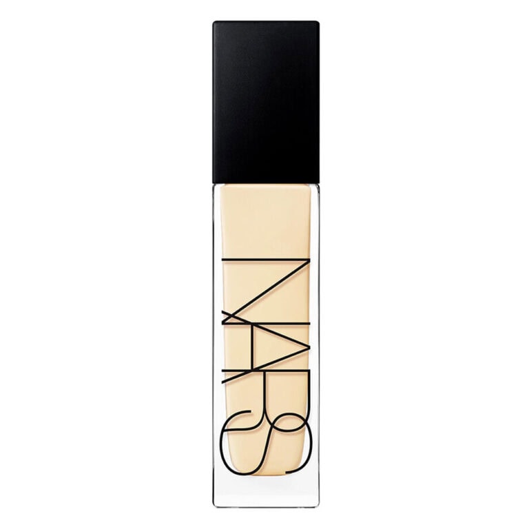 کرم پودر نارس Natural Radiant Longwear