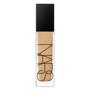کرم پودر نارس Natural Radiant Longwear
