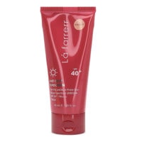 ضدآفتاب رنگی لافارر پوست چرب SPF40