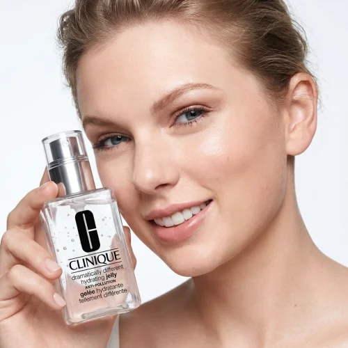 نقد و بررسی ژل آبرسان درماتیکالی کلینیکdramatically Hydrating Jelly
